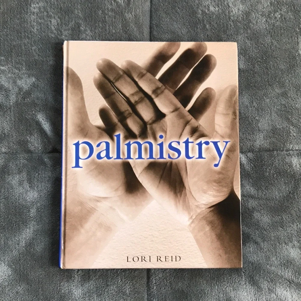 Palmistry — Lori Reid ✋✨